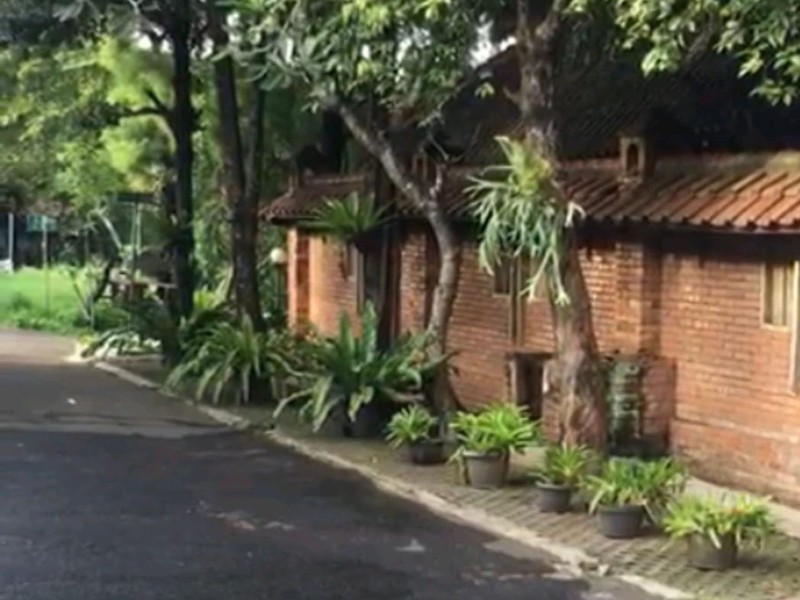 Cafe di Mega Cinere Jual Harga NJOP