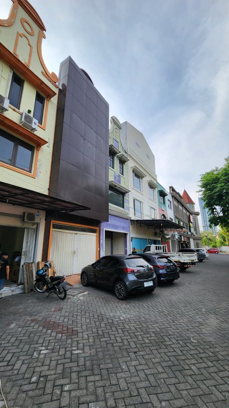 Dijual Ruko Villa Bukit Mas Blok RA- Parkiran Mobil LUAS - Lokasi Terdepan Dekat Akses Tol Satelit, Mayjen Sungkono , Ciputra World Mall, Grand Sungkono Lagoon