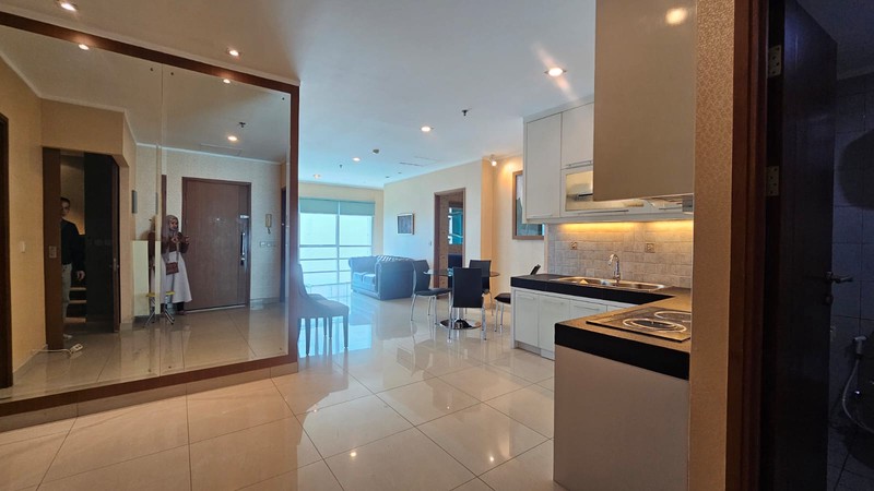 Sahid Sudirman Residence apartment lantai 10 depan mrt