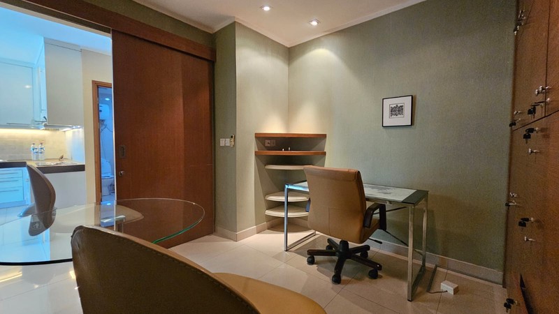 Sahid Sudirman Residence apartment lantai 10 depan mrt