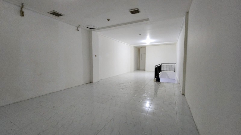 Disewakan Ruko Villa Bukit Mas Blok RA Surabaya Barat- Parkiran Mobil LUAS - Lokasi Terdepan Dekat Akses Tol Satelit, Mayjen Sungkono , Ciputra World Mall, Grand Sungkono Lagoon