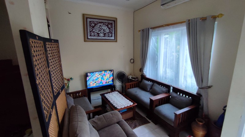 Dijual rumah 2 lantai di kawasan premium  Gelagah Cirendeu ( Tembusan jalan Cirendeu- Cinere), Akses mudah, pinggir jalan raya.