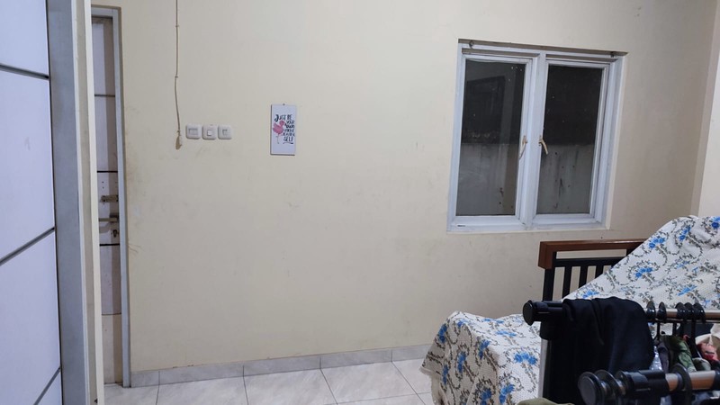 Dijual rumah 2 lantai di kawasan premium  Gelagah Cirendeu ( Tembusan jalan Cirendeu- Cinere), Akses mudah, pinggir jalan raya.
