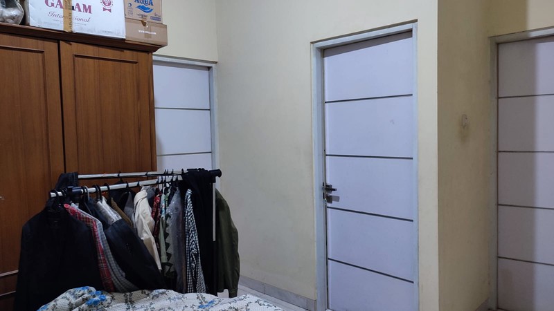 Dijual rumah 2 lantai di kawasan premium  Gelagah Cirendeu ( Tembusan jalan Cirendeu- Cinere), Akses mudah, pinggir jalan raya.