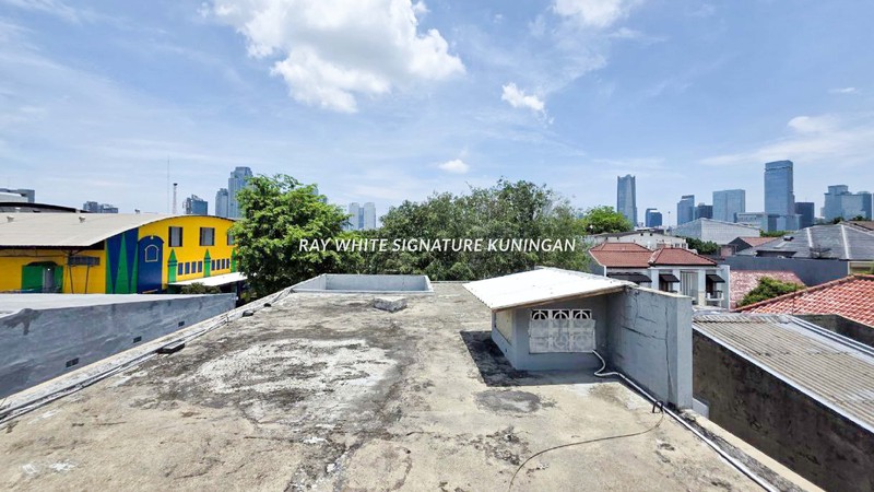 Ruko 2 Lantai Siap Pakai di Jalan Cisanggiri Kebayoran Baru