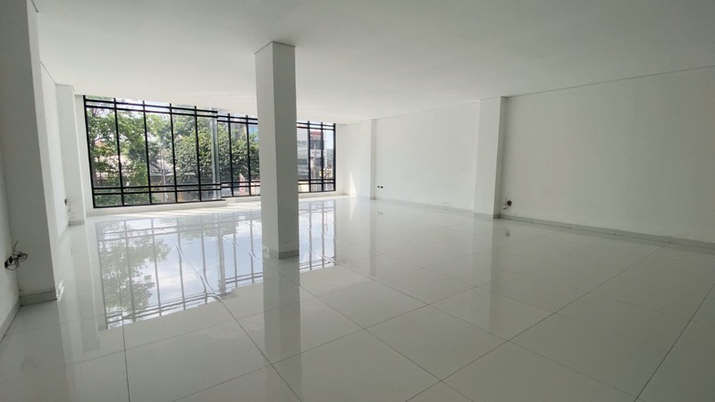 Gedung Kantor 5 Lantai di Dewi Sartika Cawang Jaktim