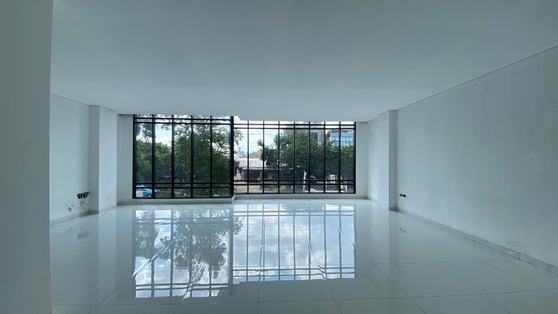 Gedung Kantor 5 Lantai di Dewi Sartika Cawang Jaktim