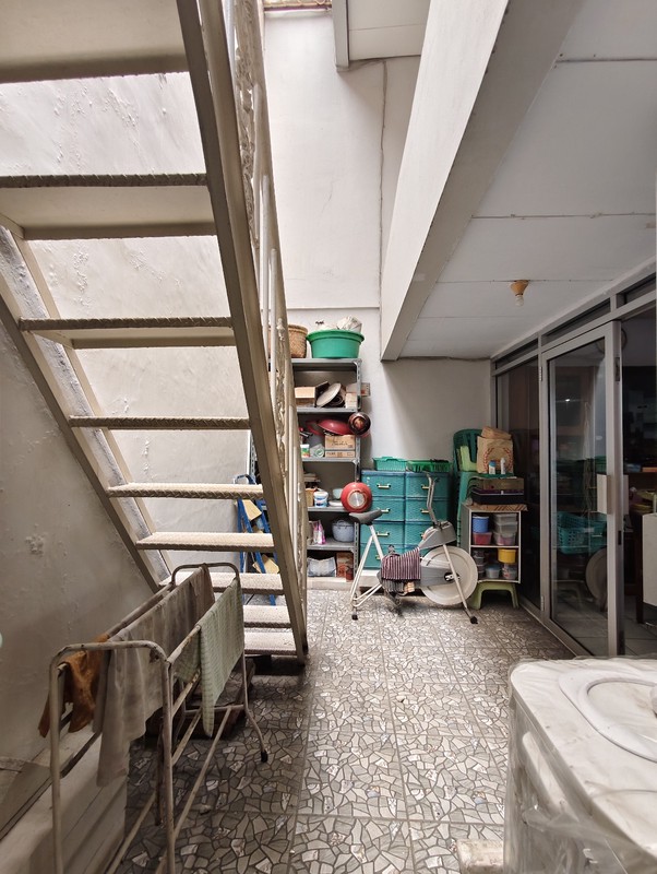 Rumah Komplek Gunung Sahari Jakpus Dijual Murah