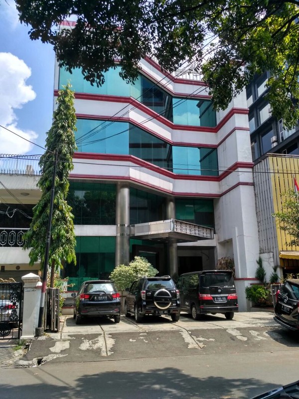 Di Sewakan Gedung bagus area Commersial Jl Johar Menteng  Jakarta Pusat