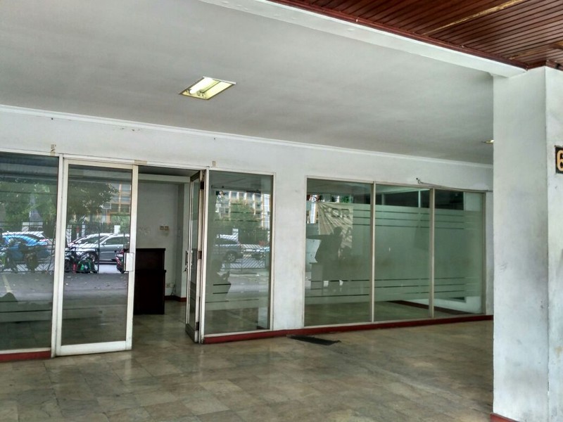 Disewakan Gedung Murah, Siap huni di Jl Agus Salim Menteng Jakarta Pusat 