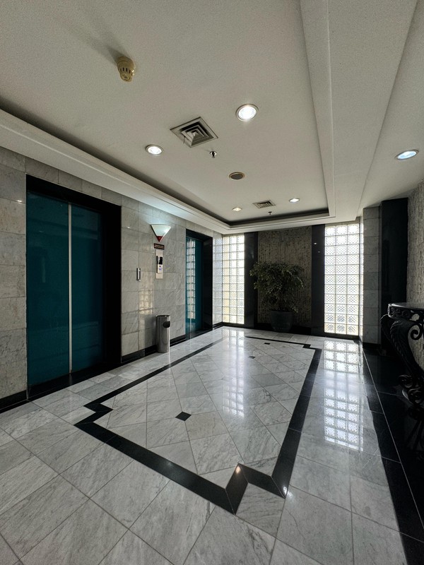 Di Jual GEDUNG VICTORIA di Jl Sultan Hasanudin  Kebayoran Baru Blok M Jakarta Selatan.