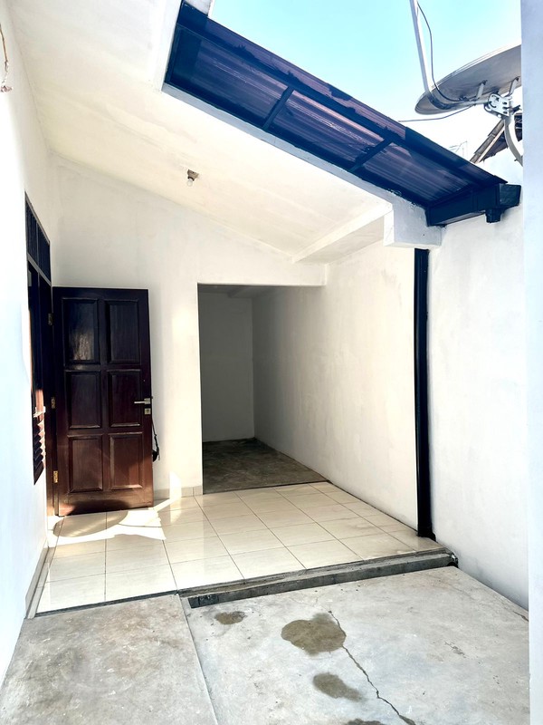 Rumah di Bukit Nusa Indah, dekat KA Sudimara dan diantara Bintaro dan BSD...