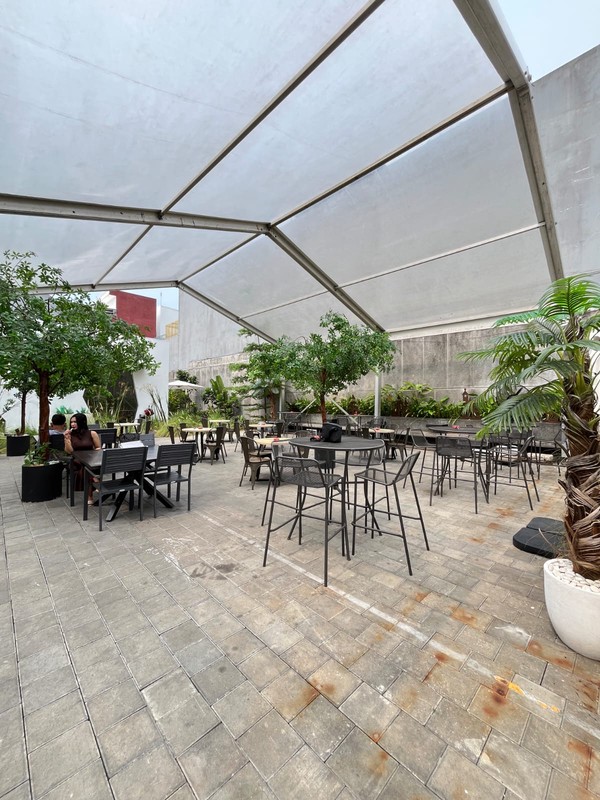 Ruang Usaha Cafe  Di Sunter, Jakarta Utara