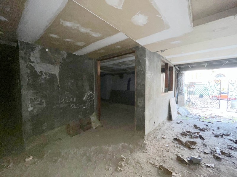 Rumah Bukit Gading Mediterania, Kelapa Gading, swimming pool,gym, basement, gazebo