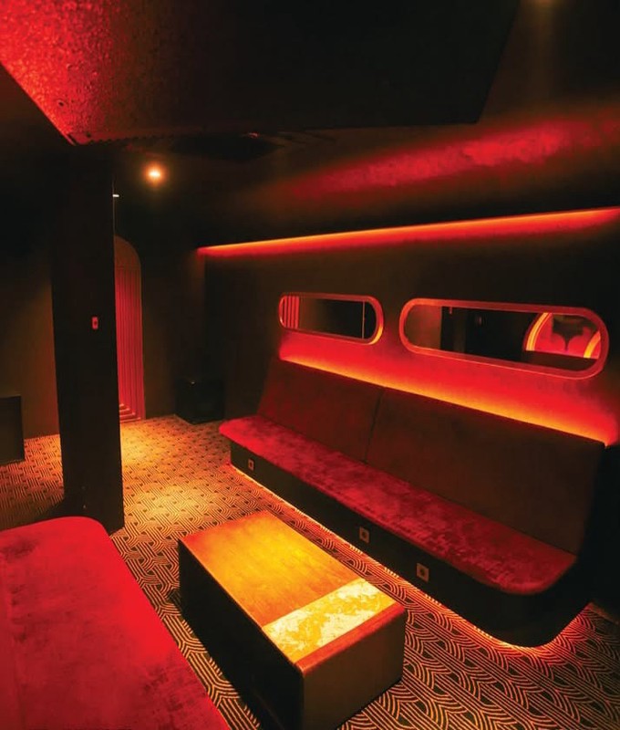 Dijual Tempat Usaha Lokasi Strategis Dekat Senopati, SCBD Cocok Untuk Kantor, Klinik Maupun Resto.