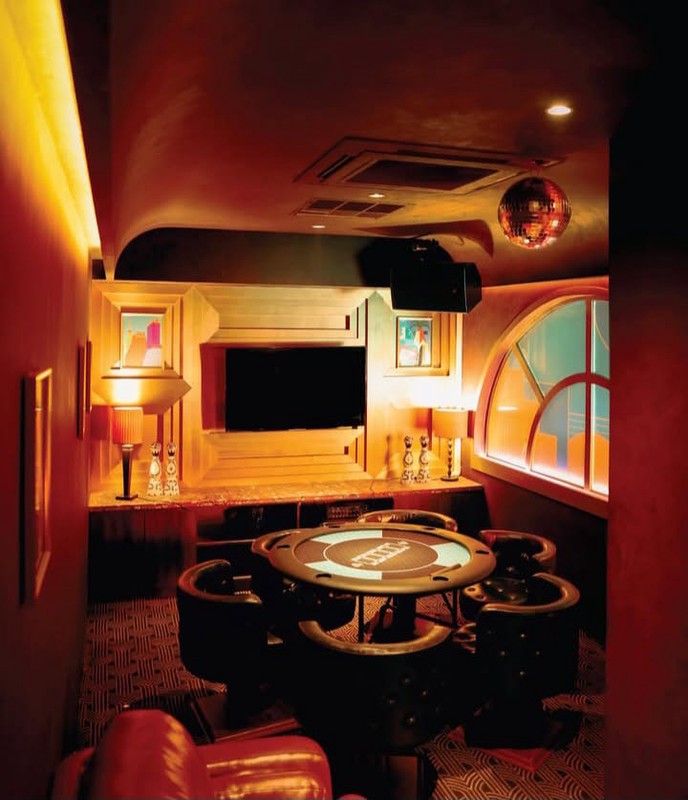 Dijual Tempat Usaha Lokasi Strategis Dekat Senopati, SCBD Cocok Untuk Kantor, Klinik Maupun Resto.