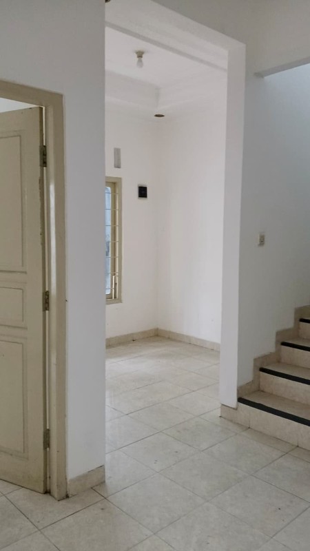 Disewakan Rumah Dalam Perum, Lokasi Staregis Dekat Jalan Kaliurang Km 5, Caturtunggal, Depok, Sleman