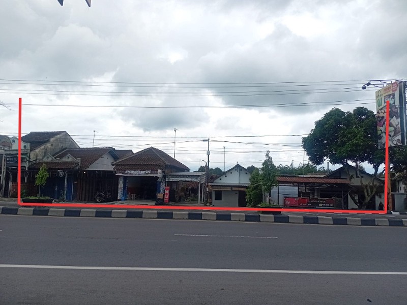Tanah & Bangunan Strategis Di Jalan Magelang Magelang-Jogja, Blondo, Magelang