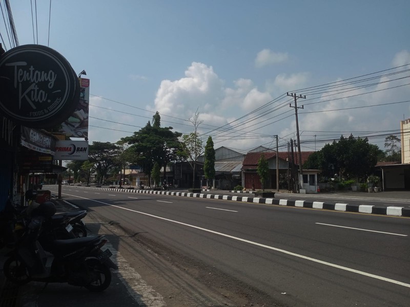 Tanah & Bangunan Strategis Di Jalan Magelang Magelang-Jogja, Blondo, Magelang