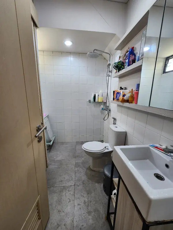 Best Price. Rumah modern Tabebuya Impresahaus R, BSD