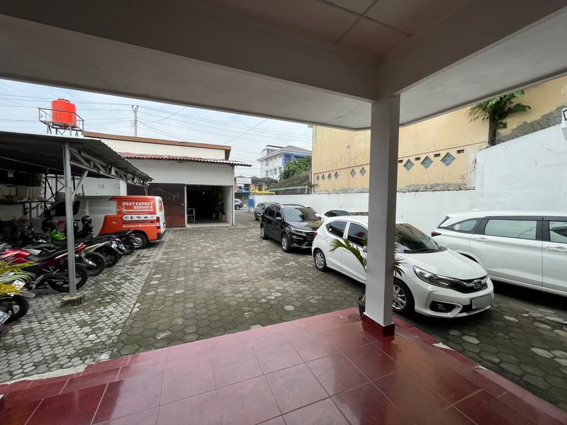 Dijual Tanah & Bangunan 2 Lantai Mangku Ring Road Utara, Lokasi Emas Kantor/Gudang 