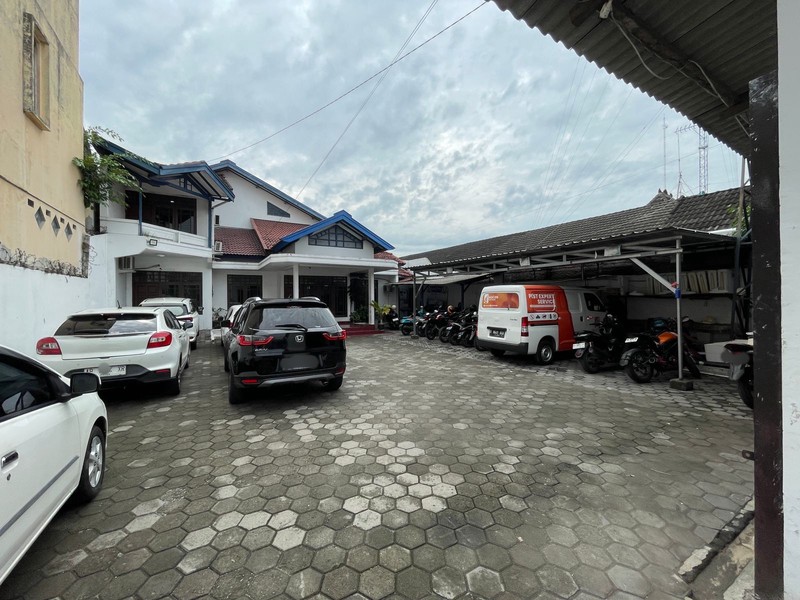 Dijual Tanah & Bangunan 2 Lantai Mangku Ring Road Utara, Lokasi Emas Kantor/Gudang 
