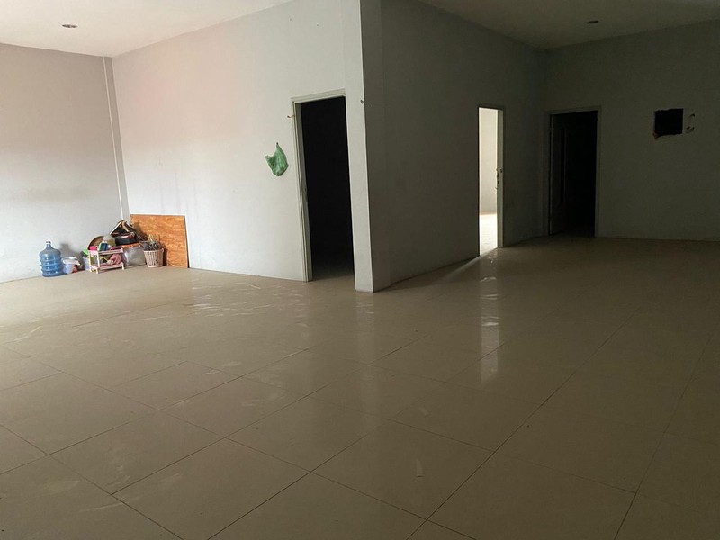 Dijual Ruko 3 Lantai Mangku Ring Road Utara, Dekat Pakuwon Mall, Condongcatur, Depok, Sleman