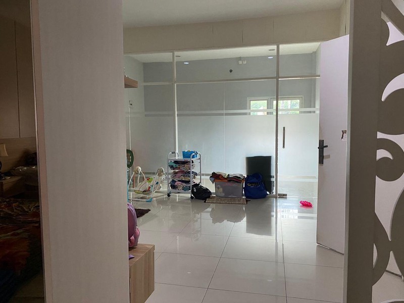 Dijual Ruko 3 Lantai Mangku Ring Road Utara, Dekat Pakuwon Mall, Condongcatur, Depok, Sleman