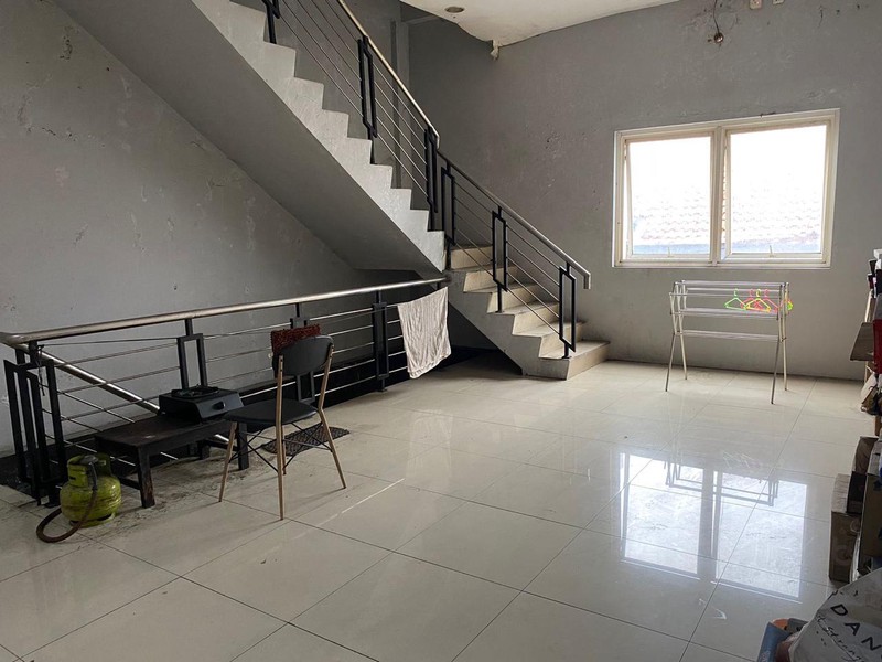 Dijual Ruko 3 Lantai Mangku Ring Road Utara, Dekat Pakuwon Mall, Condongcatur, Depok, Sleman