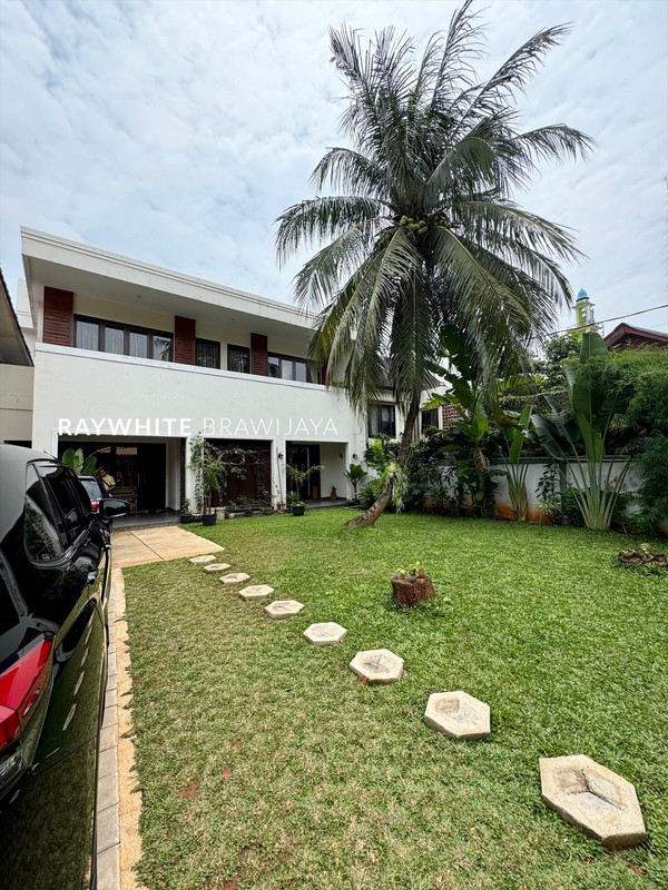 Brand New House Lingkungan Tenang Area Jatipadang Raya