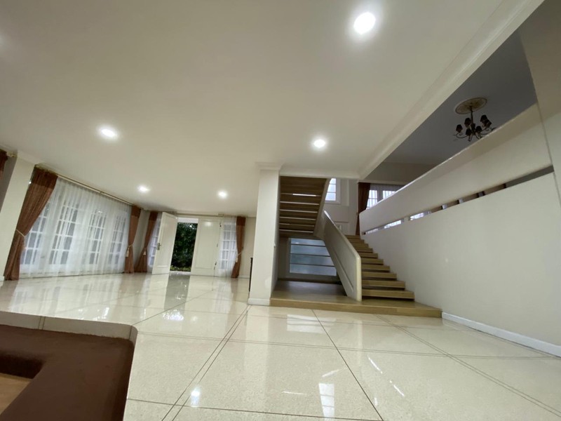 Rumah Siap Huni Di Kebayoran Lama, Jakarta Selatan