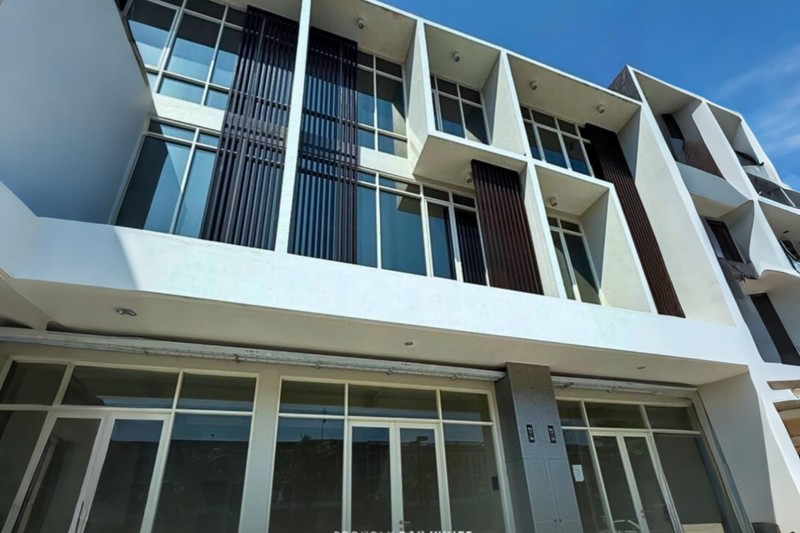 Jual Ruko Citraland Surabaya Barat, Ruko Termurah 3 Lantai di Northwest Boulevard Surabaya Barat Dekat Sekolah Ciputra & Tol Tandes Barat, Dekat Pasar Modern & Sport Center Surabaya Lokasi Premium!