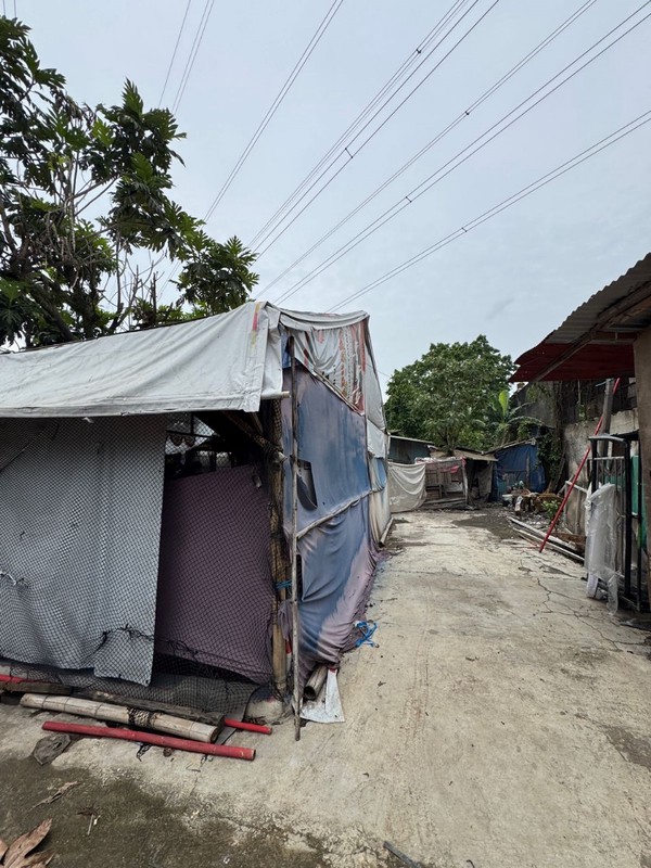 Tanah Besar di Radio Palasari