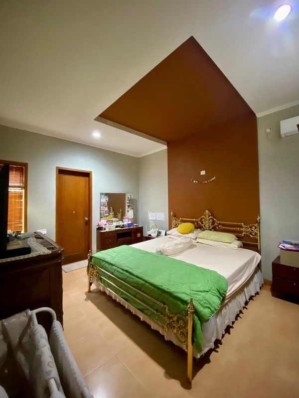 dijual rumah asri 2 lantai d jalan utama bali view