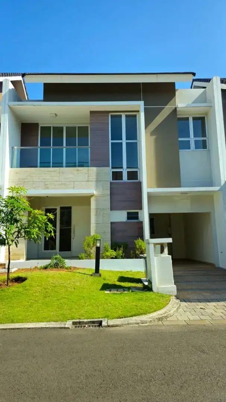 Flash Sale. Rumah mewah cluster Vivaldi, Gading Serpong