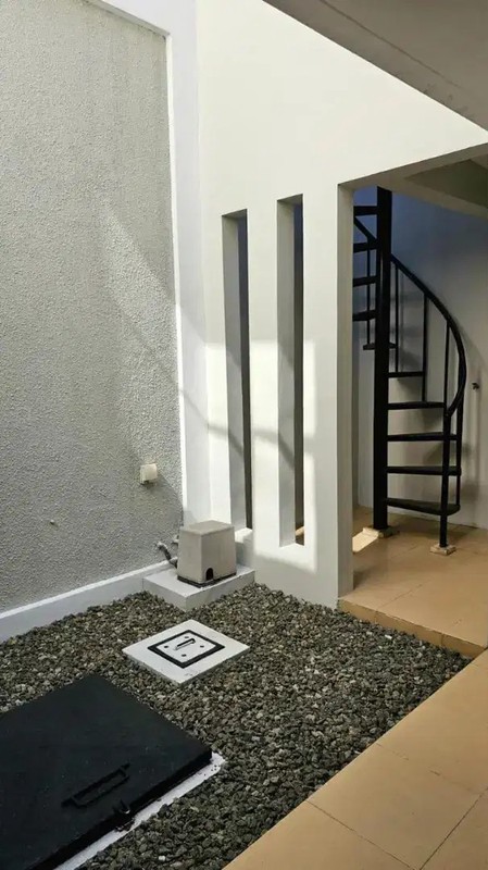 Flash Sale. Rumah mewah cluster Vivaldi, Gading Serpong