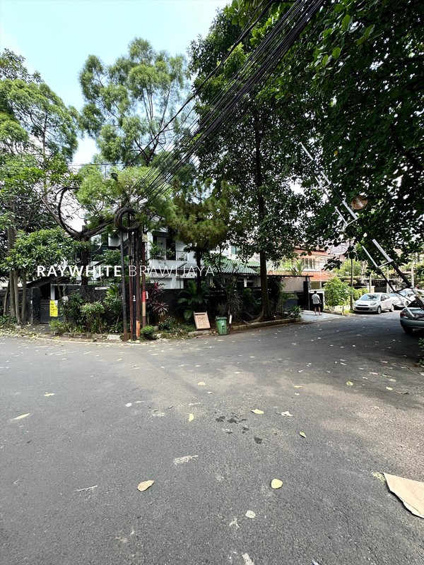 Turun Harga Rumah Siap Huni Dalam Kompleks Bona Indah