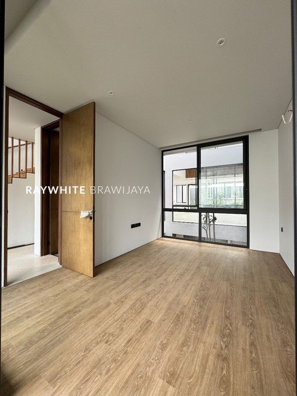 Brand New House Modern Area Kemang Dalam