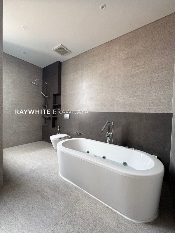 Brand New House Modern Area Kemang Dalam