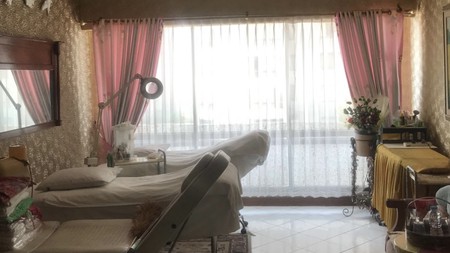 Dijual Apartemen Taman Anggrek 2BR Luas 88 M2 Lantai 15 Tower 3 Semi-Furnished