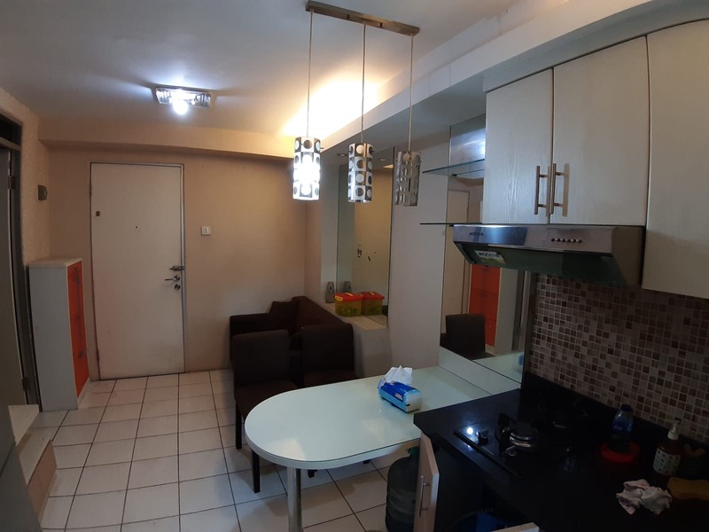 Unit dengan interior desain bagus dengan view lepas lantai rendah