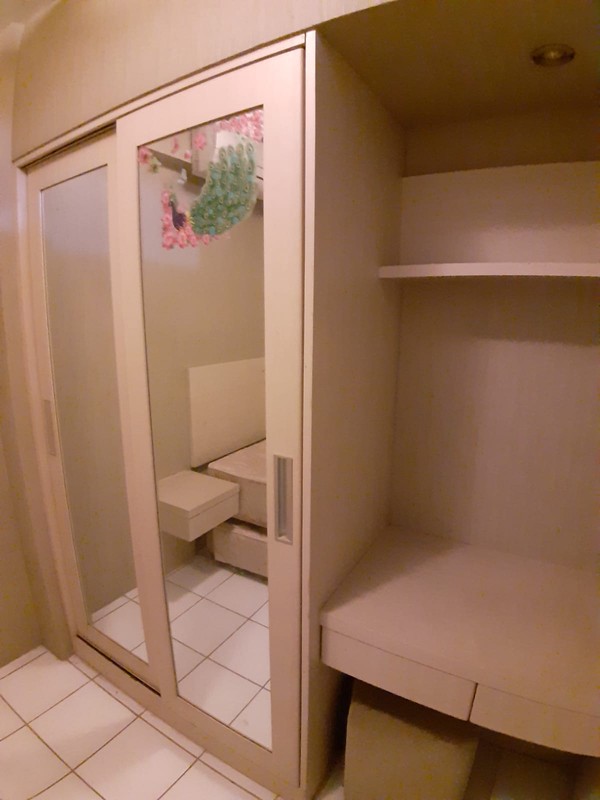 Unit dengan interior desain bagus dengan view lepas lantai rendah