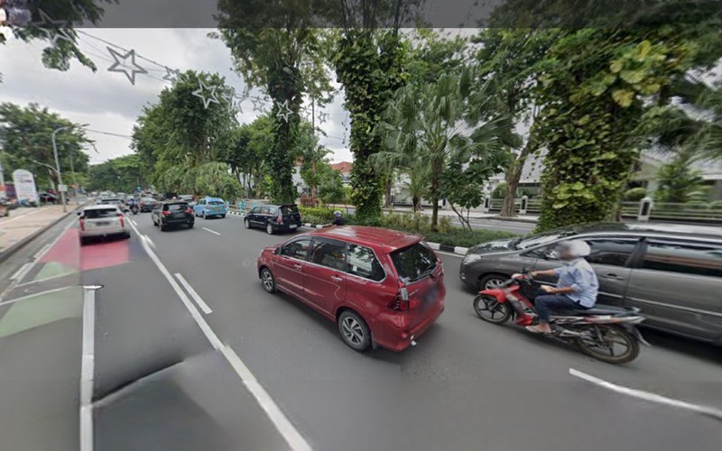 1000 m2 Rumah Surabaya Pusat Kota - Nol Jalan Raya Darmo - Komersial Area cocok buat Segala Usaha,  Bank, Restaurant,  Medical Clinic , Kantor, Showroom dll