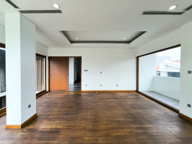 Rumah Mewah dengan kolam renang ,dekat Mall Pondok Indah,Golf Diving rang dan club house Rumah di Pondok Indah