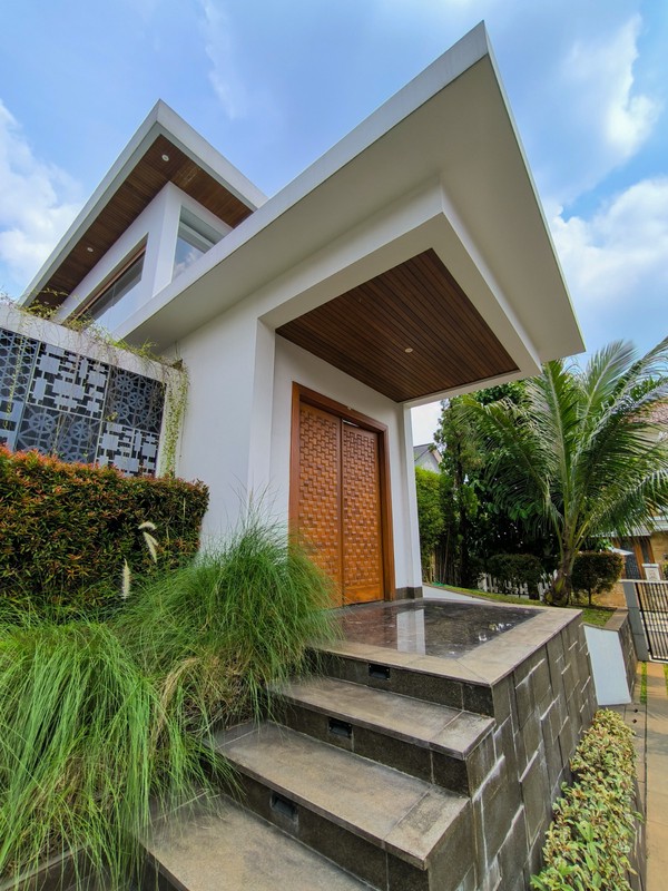 Rumah Mewah dengan kolam renang ,dekat Mall Pondok Indah,Golf Diving rang dan club house Rumah di Pondok Indah