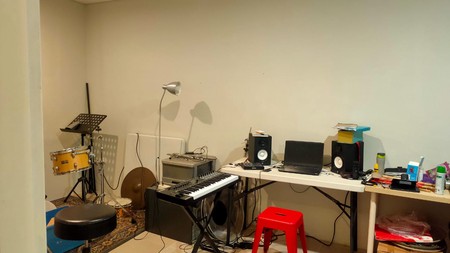 Dijual Rumah Siap Huni Jl. Sumatera , Lippo Karawaci - Tangerang