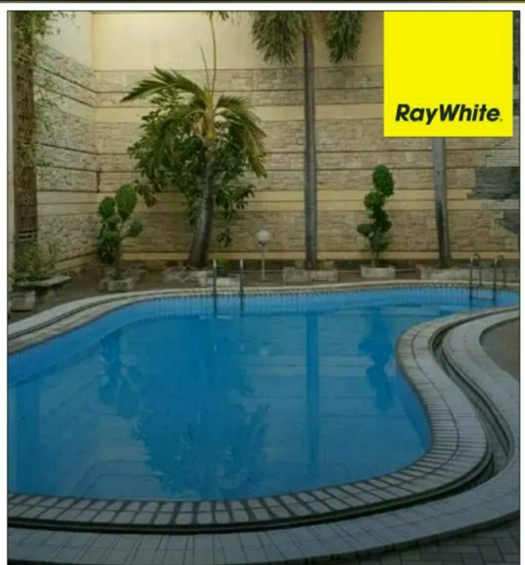 MURAH LUAS 959 m2 Rumah Raya Darmo Di Surabaya Pusat Kota Komersial Area Cocok Buat Segala Usaha , Kantor, Bank Resto , Cafe Spesial Plus Kolam Renang Private Pool - Parkiran Mobil Luas  - NOL jalan R