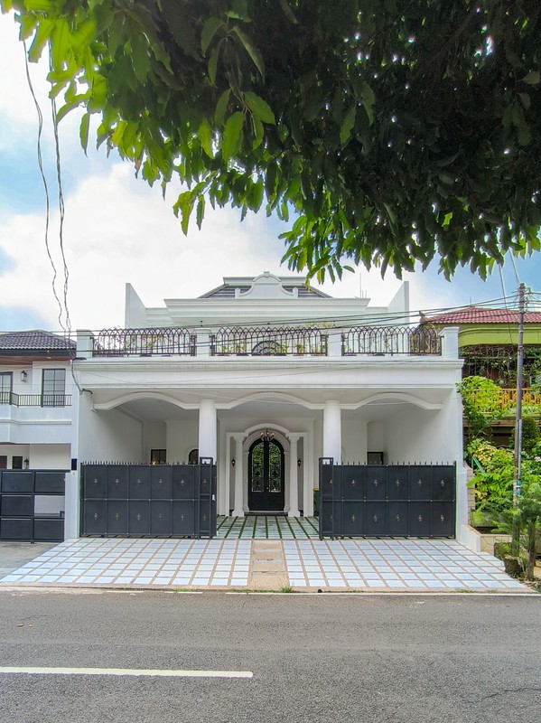 Rumah Bagus Di Gedung Pinang  Pondok Indah Jakarta Selatan,