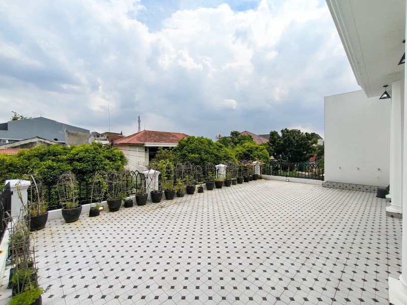 Rumah Bagus Di Gedung Pinang  Pondok Indah Jakarta Selatan,