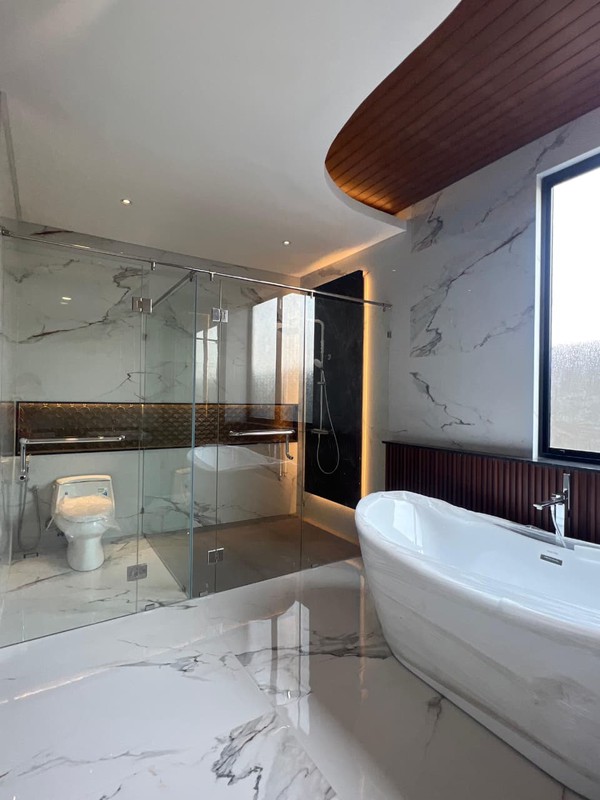 DIJUAL RUMAH BARU GRESS HIGH SPEC COZY HOME 3 LANTAI SUPER LUX CITRALAND SURABAYA